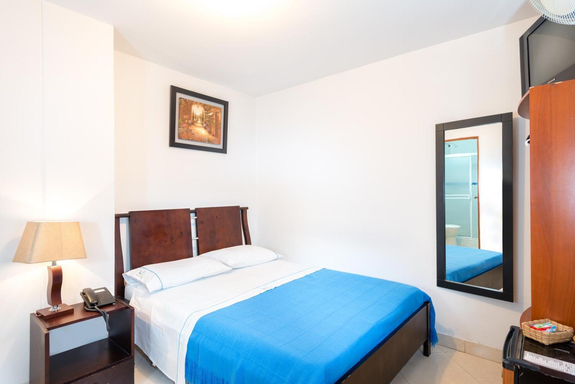 Hotel Puerto Bahia San Gil Eksteriør bilde