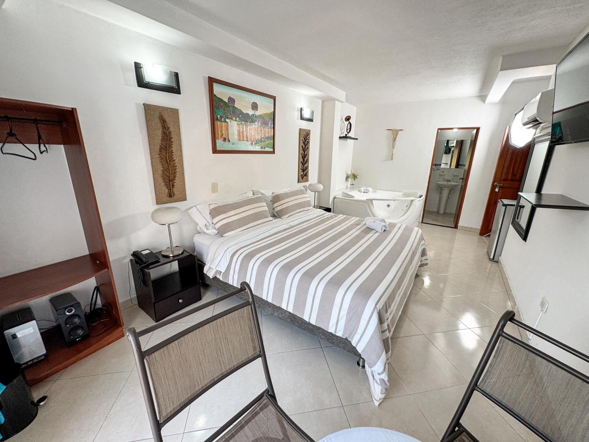 Hotel Puerto Bahia San Gil Eksteriør bilde