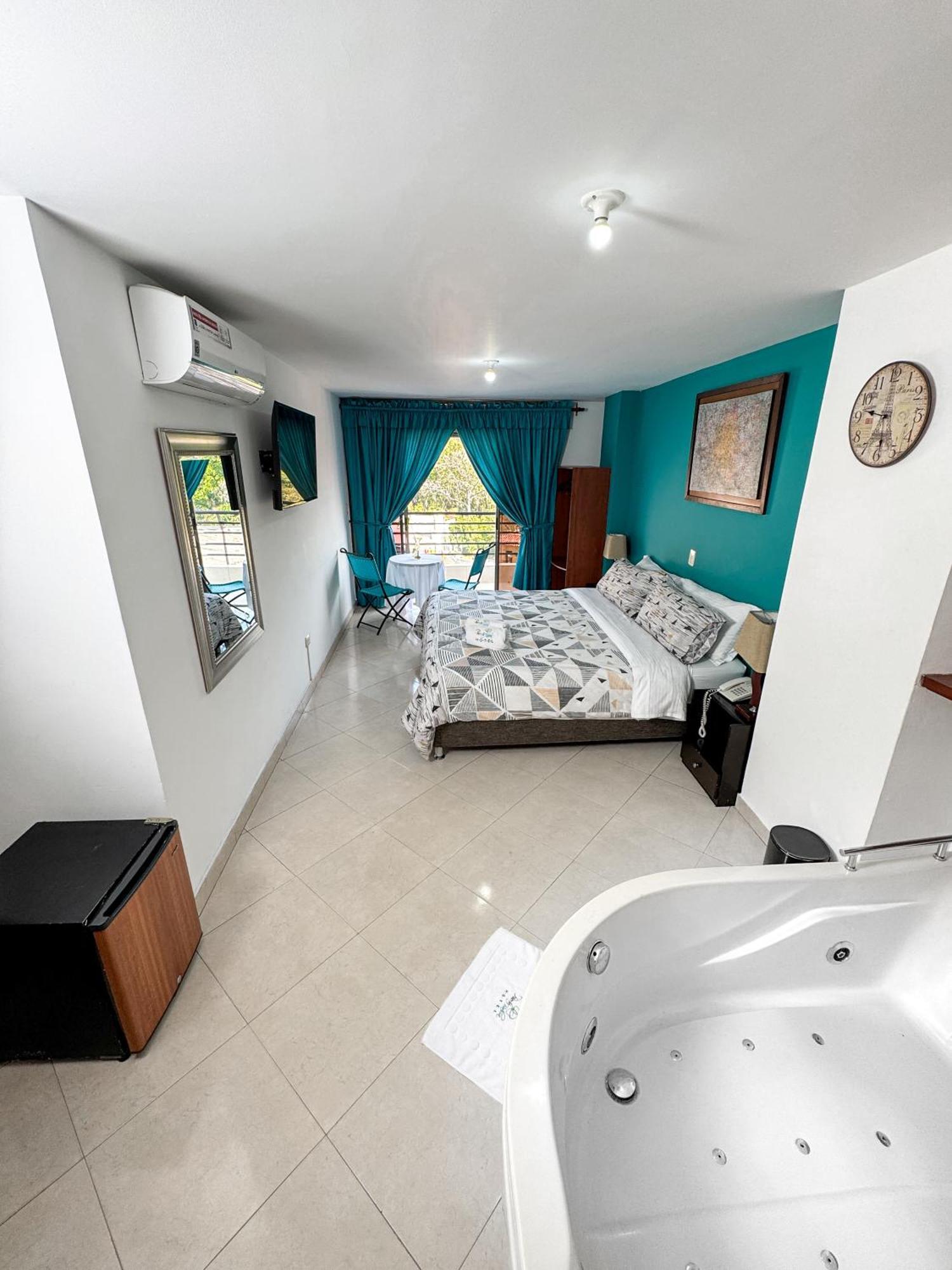 Hotel Puerto Bahia San Gil Eksteriør bilde